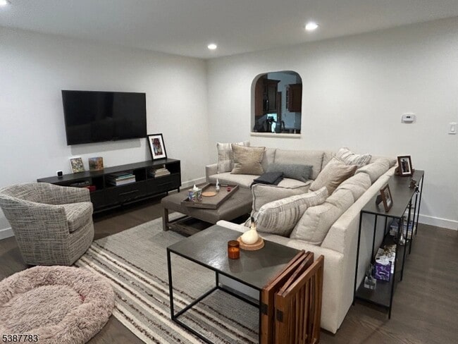 Photo - 10 Montvale Ave