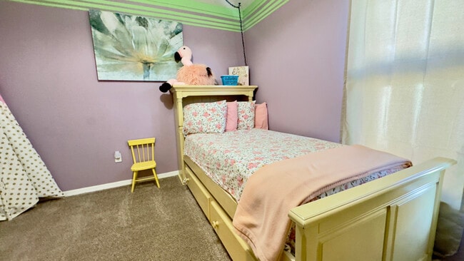 Photo - 562 SE Walters Terrace