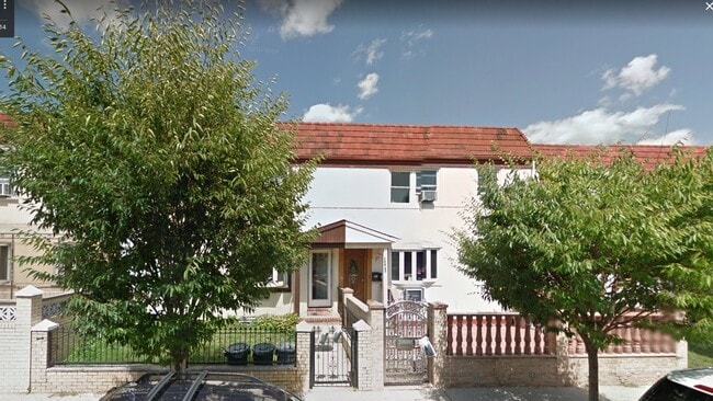 Photo - 10823 64th Ave