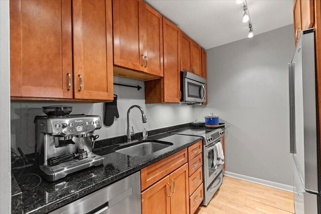 Photo - 535 N Michigan Ave Unit 407