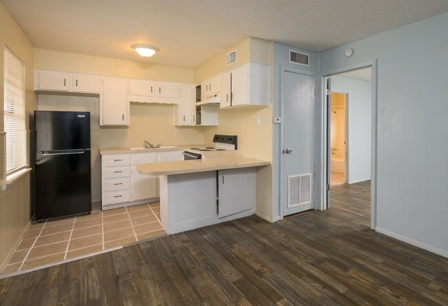 Photo - Parker Place Apartments