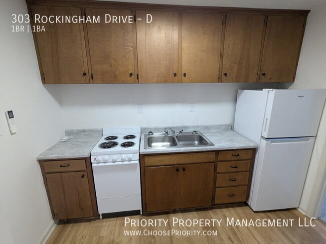 Photo - 303 Rockingham Dr Unit D