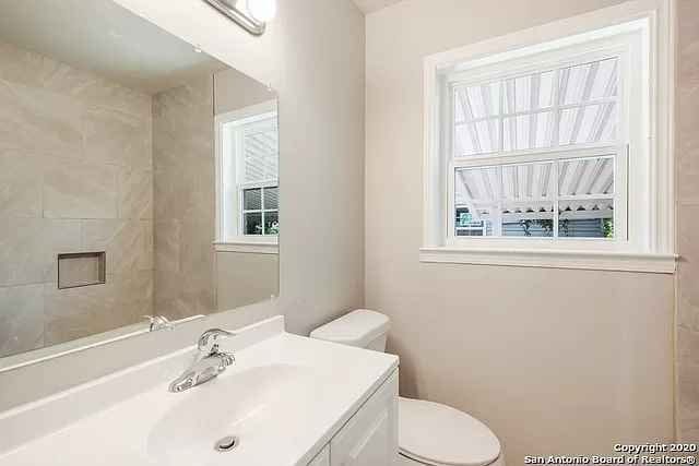 Photo - 3206 W Houston St