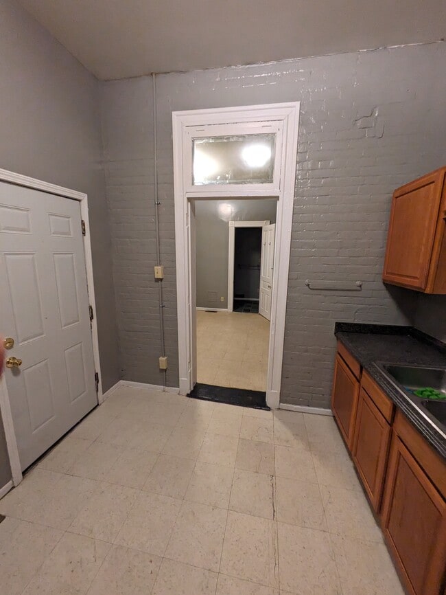 Photo - 2336 Eoff St Unit #A