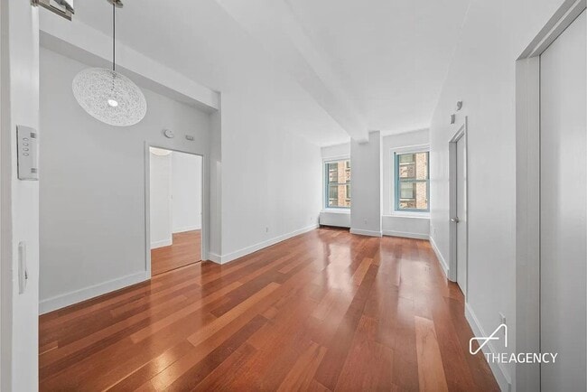 Photo - 80 John St Unit 9G