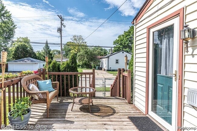 Photo - 3800 Elmhurst Ave