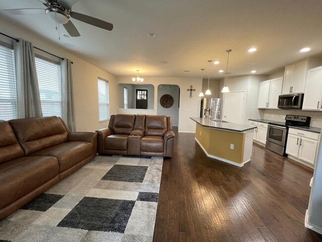 Photo - 11017 Kirkoswald Rd