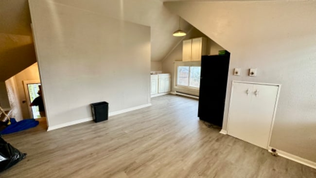 Photo - 413 W Maple St Unit 3