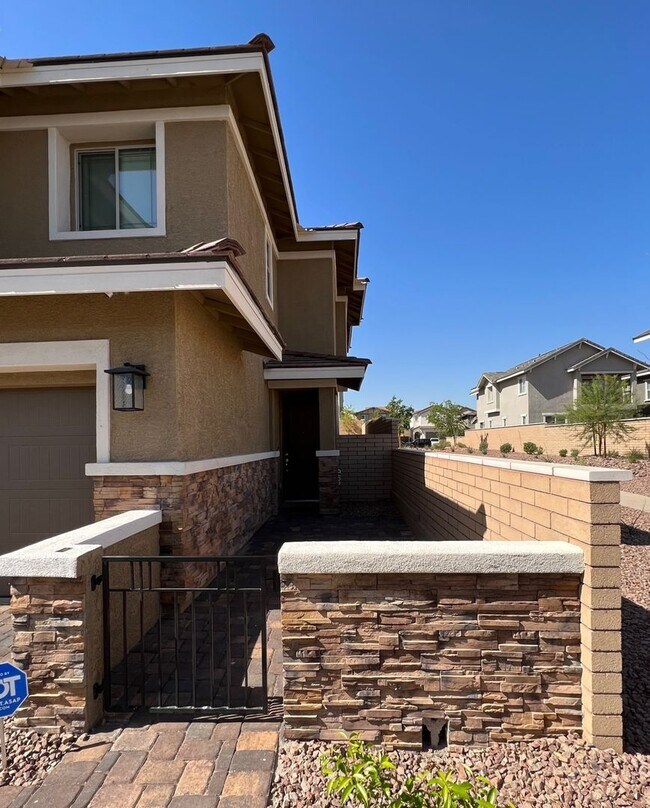 Photo - 311 Andamento Pl