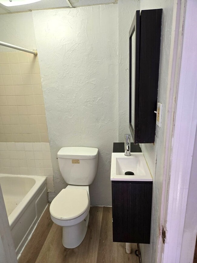 Photo - 31 Beecher St Unidad 1L