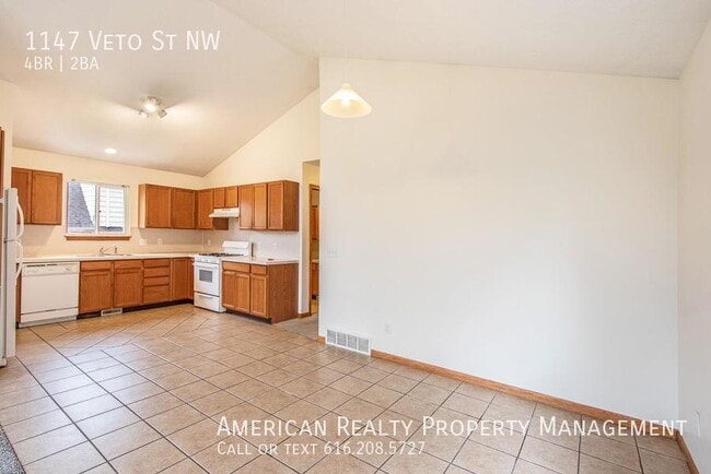 Photo - 1147 Veto St NW