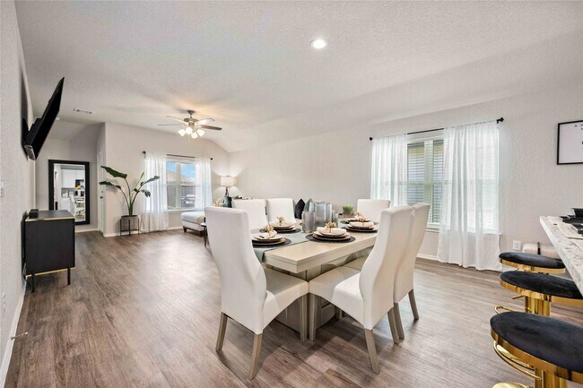 Photo - 10527 Meadow Saffron Dr