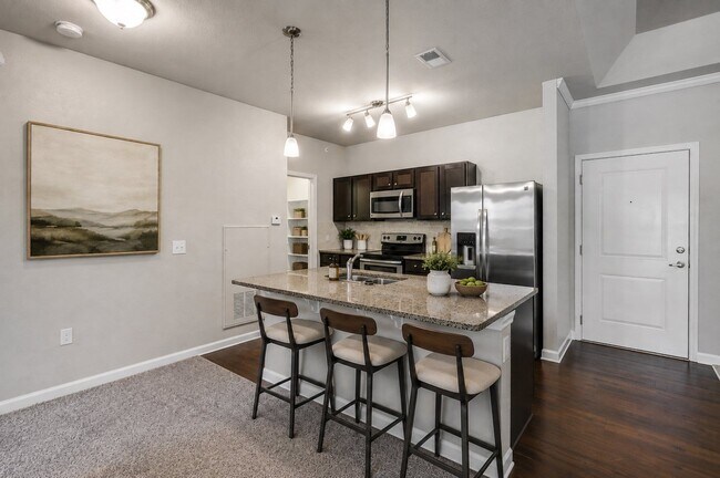 Building Photo - Creekside at Greenlawn Apartment Homes