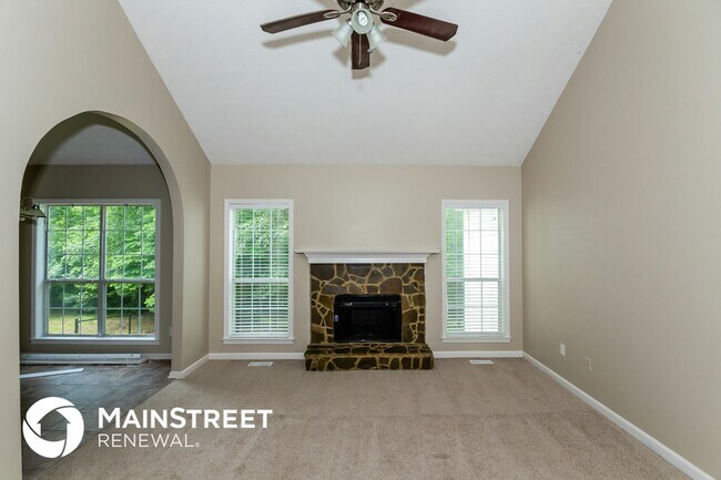 Photo - 121 Aristocratic Way