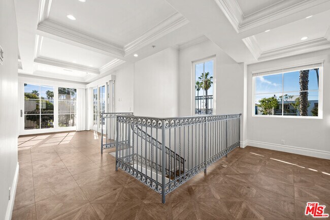 Photo - 816 S Catalina Ave