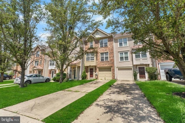 Building Photo - 2204 Commissary Cir