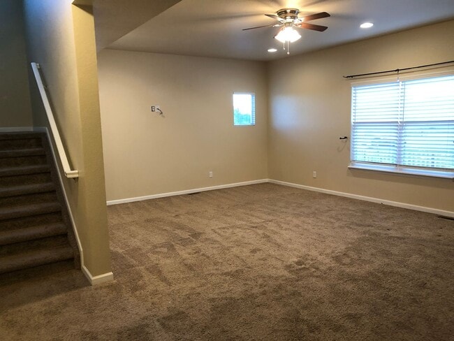 Photo - Very Nice 3 bed, 3 bath 2 car Home on a cul-de-sac in Peyton with Mountain Views
