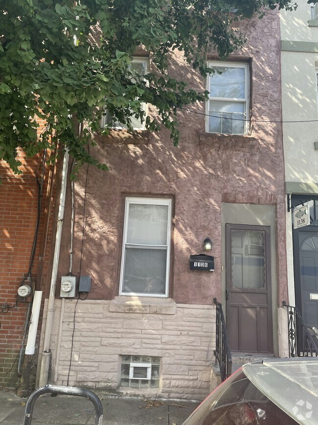 Building Photo - 1136 Day St Rental