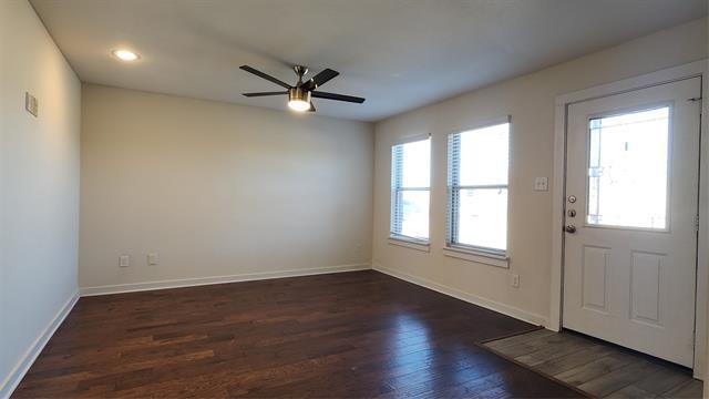 Photo - 931 Robineta Ln