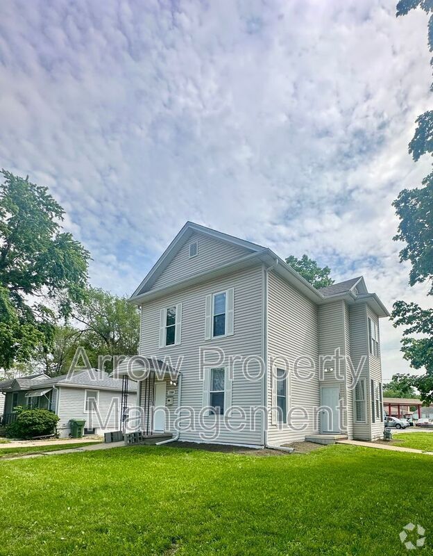Building Photo - 1300 N 26th St Rental