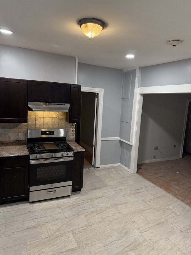 Building Photo - 304 Veazie St Unit Veazie