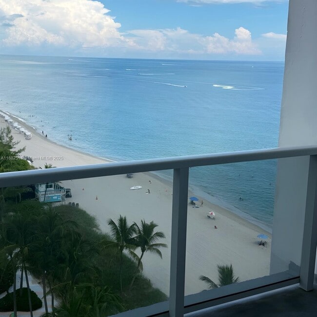 Building Photo - 1890 S Ocean Dr Unit 1402 Rental