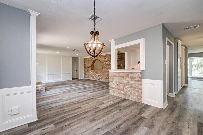 Photo - 3918 Stillview Dr