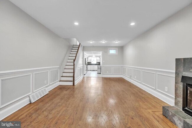 719 N Uber St