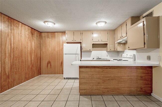 Photo - 120 McAdams Ln Unit E