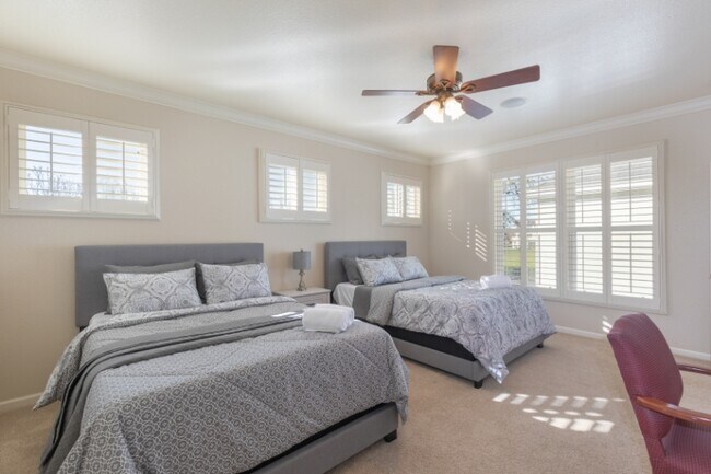 Photo - 3823 Louis Krohn Dr