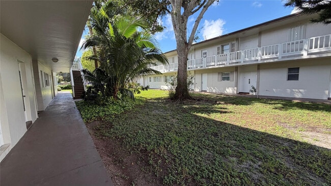 Building Photo - 550 SE 2nd Ave Unit G5