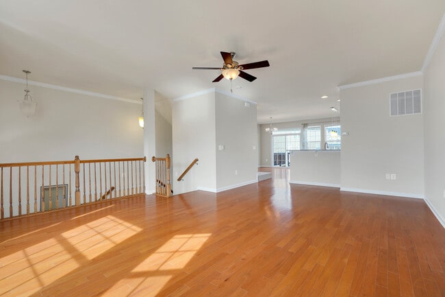 Photo - 6 Lamplighter Ln