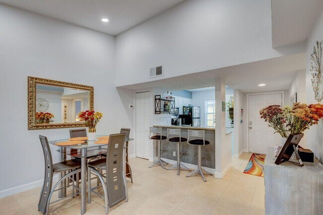 Photo - 1040 Lake Shore Dr Unit 202