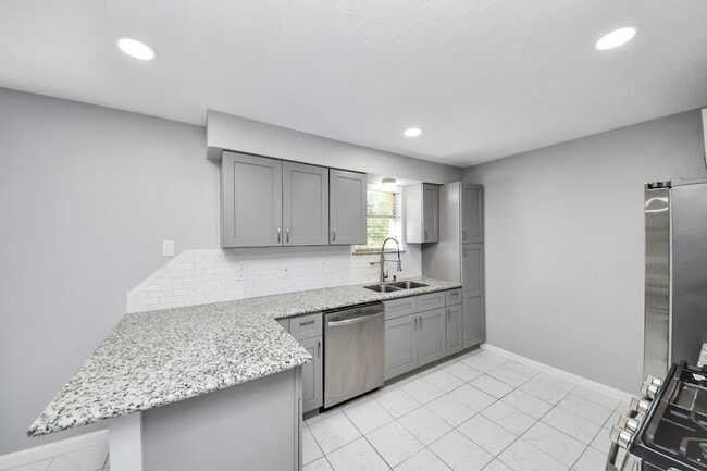 Photo - 6031 Dellfern Dr