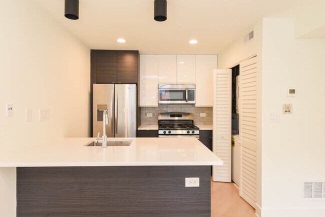 Photo - 652 W Randolph St Unidad D101F