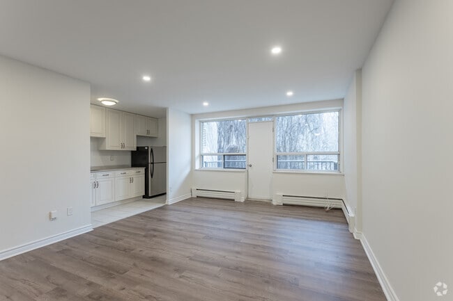 Building Photo - Serena Court