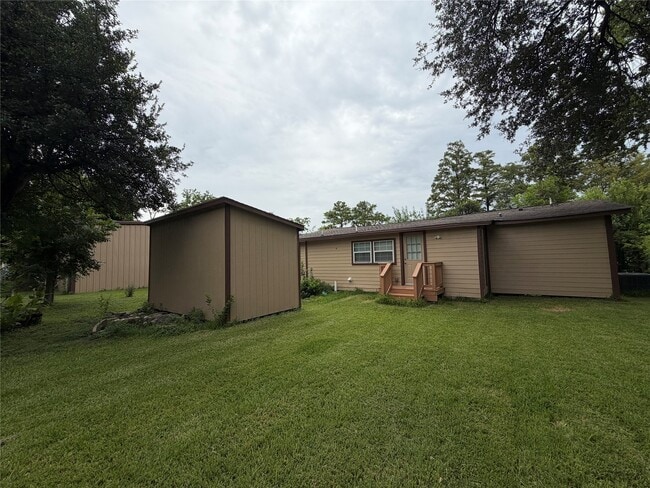 Photo - 8907 Meadow Vista Blvd