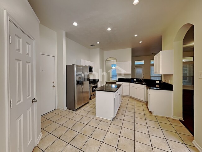 Photo - 15207 Henderson Point Dr