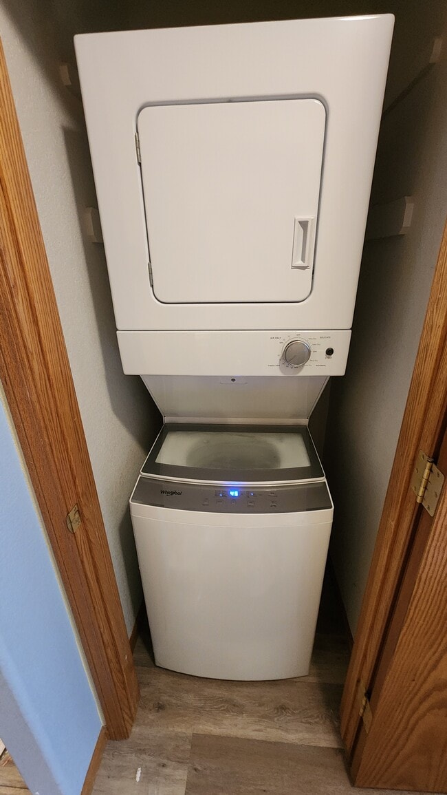 Photo - 371 Cardinal Ave