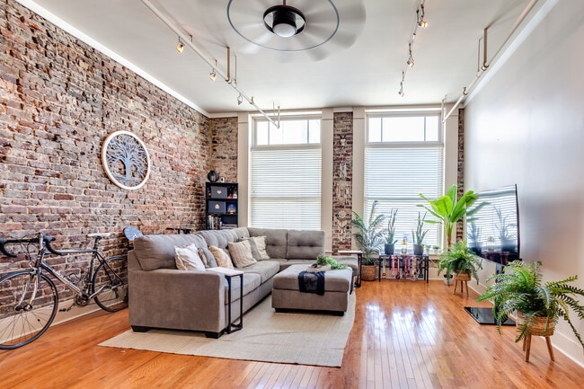 418 S Gay St Unit 503