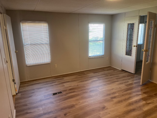 Photo - 108 Ells Country Estates