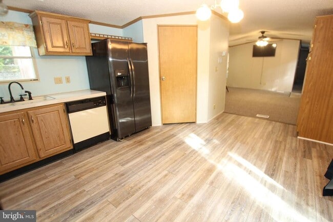 Photo - 22927 Cypress Dr