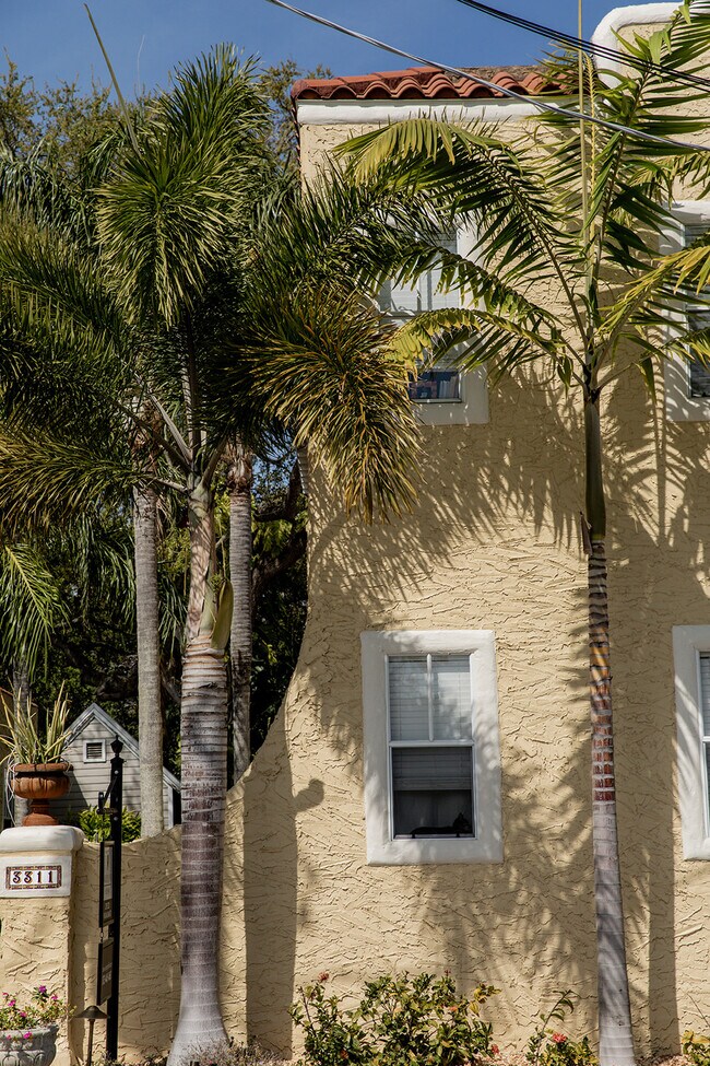 3311-13 W. San Juan