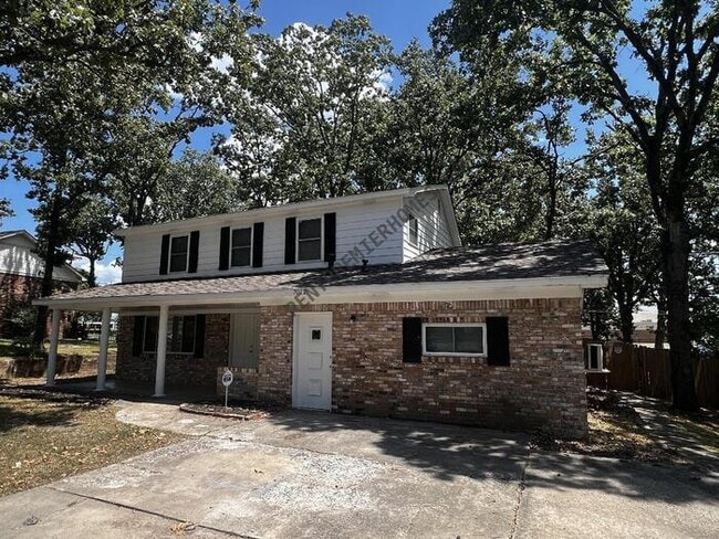 Photo - 7012 Comanche Dr