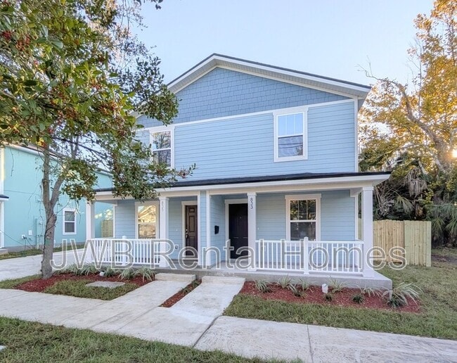 Photo - 833 Bridier St