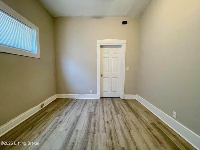 Photo - 1705 Hale Ave