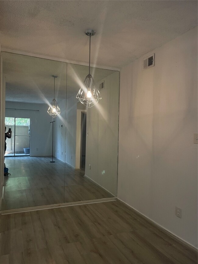 Photo - 10051 Westpark Dr Unidad 263