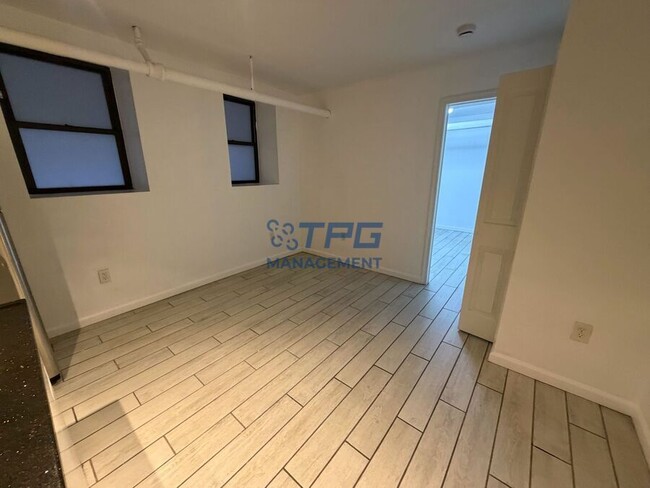 Photo - 118 Corbin Ave