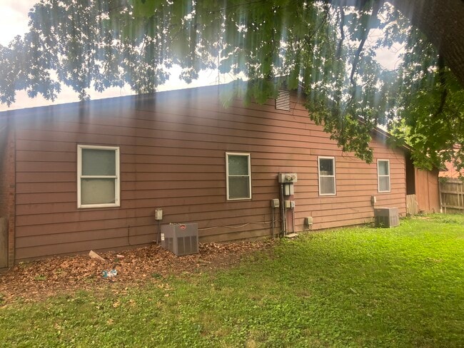 2150 Muren Blvd
