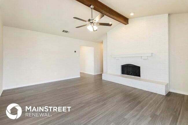 Photo - 1613 Glencairn Ln